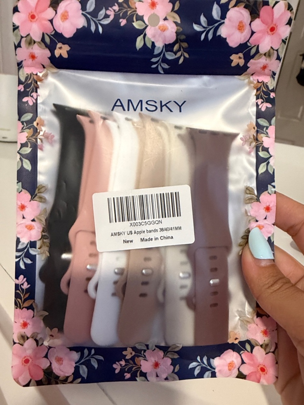 AMSKY Silicone Apple Watch Bands - Black, Pink, White, Cream, Light Grey, Brown